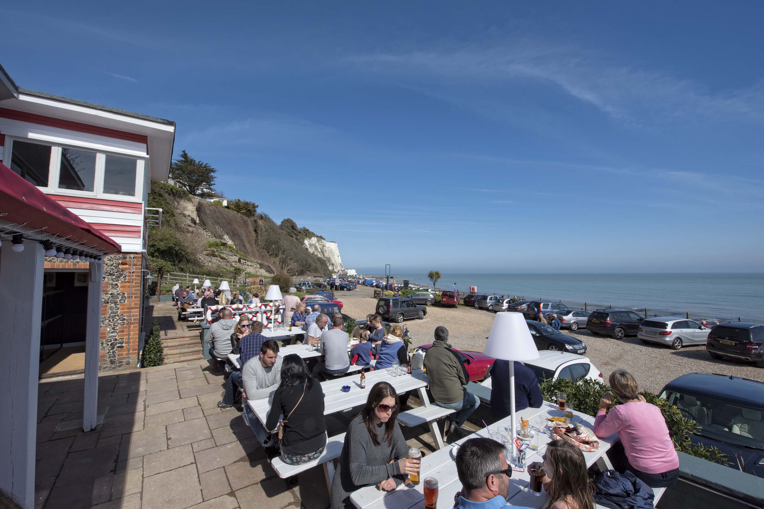 Discover great pubs and bars in White Cliffs Country, Kent