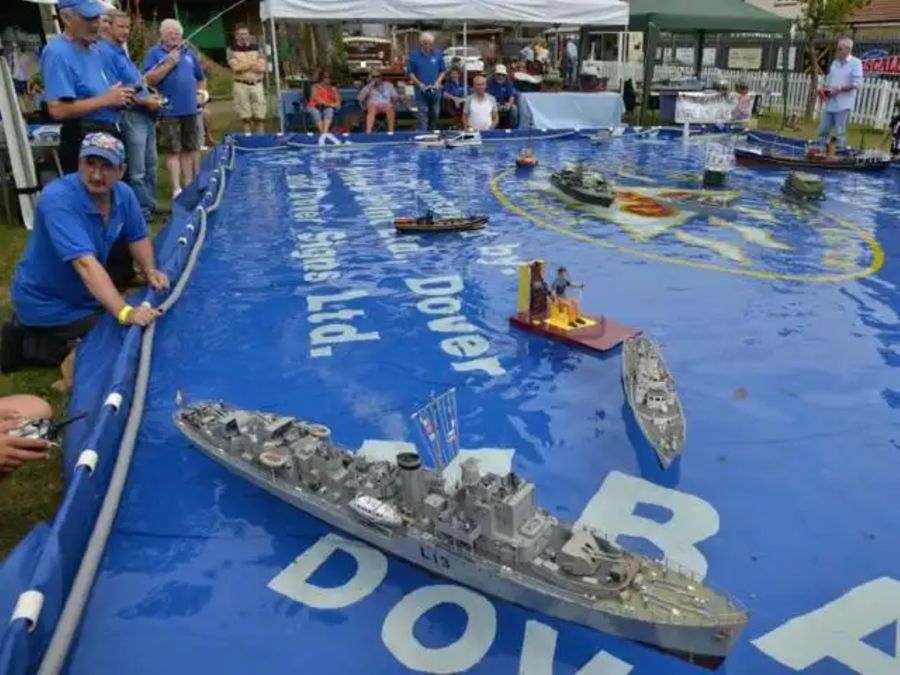 A pool with naval and other maritime models. 