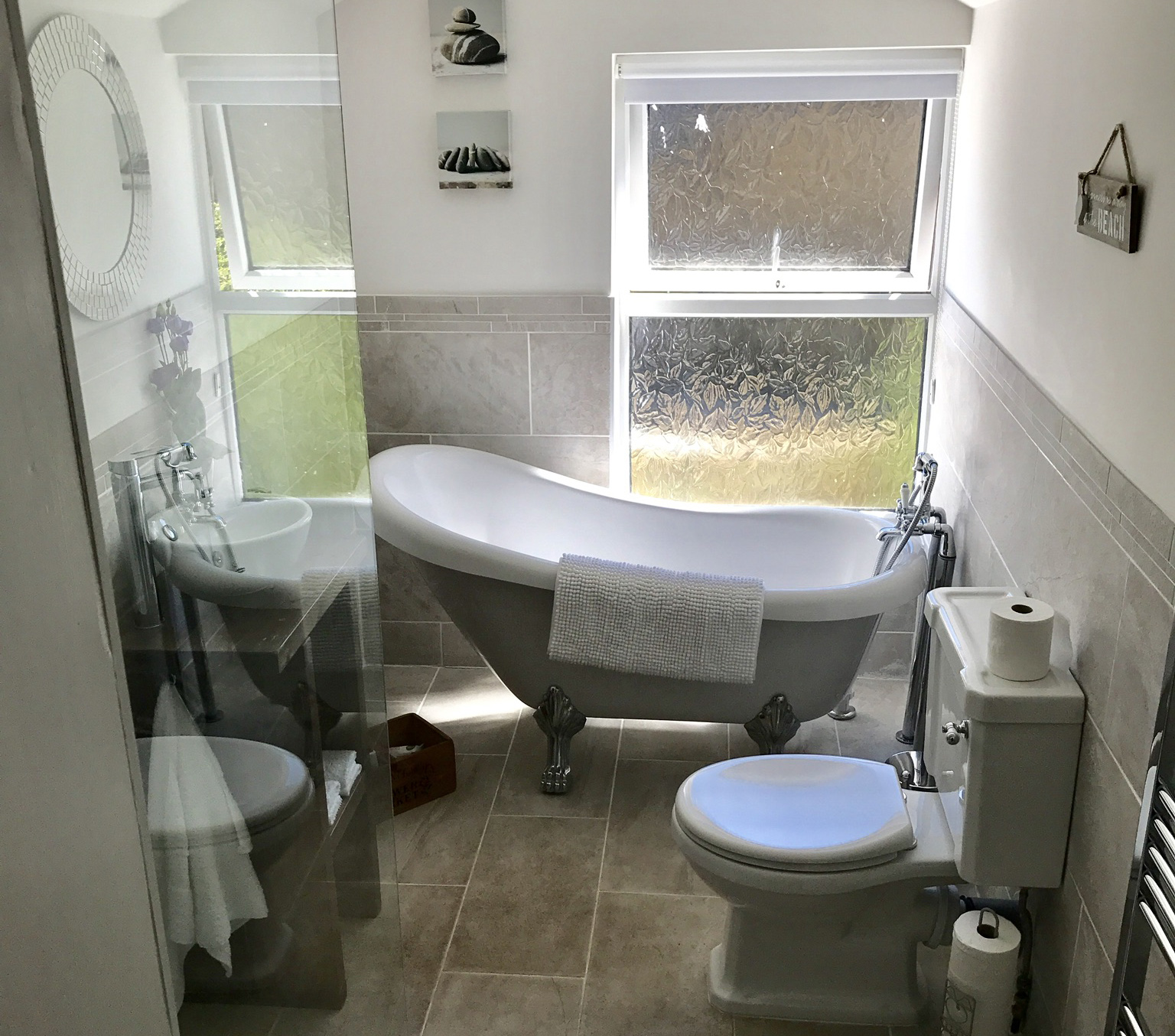 Bijou Cottage, self-catering accommodation, Deal, bathroom