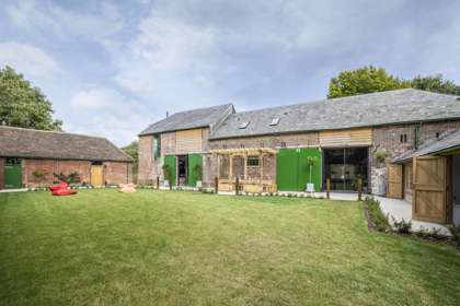 Exterior view of Roseyard Rural Retreat