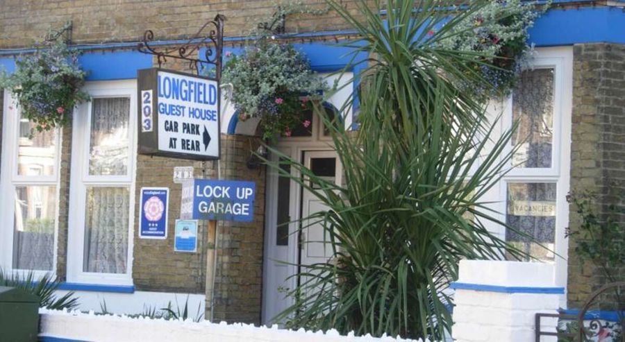 Longfield Guest House White Cliffs Country