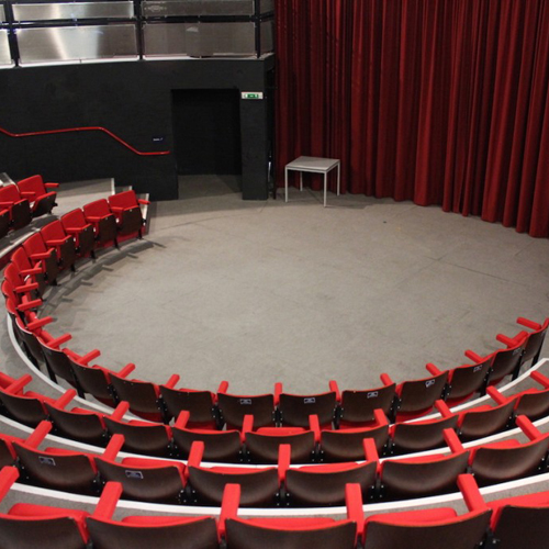 Theatre, In the Round, The Round House Theatre, Audience