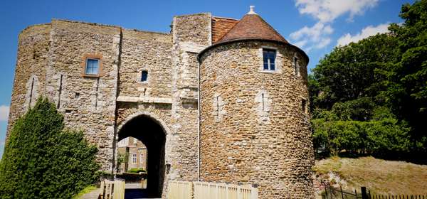 Exterior view of Peverell's Tower at Dover Castle